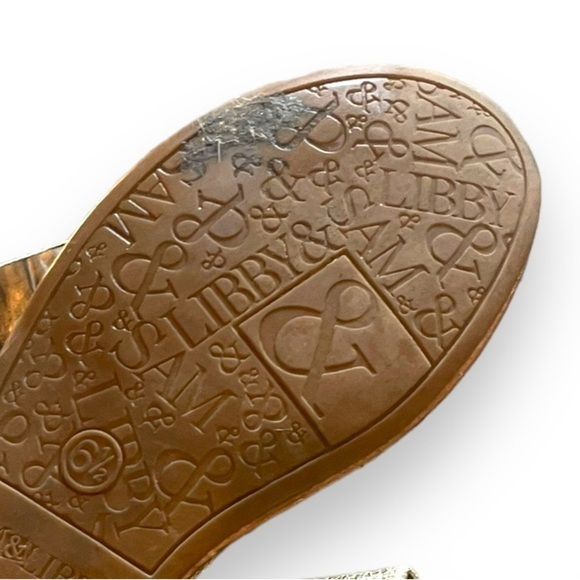 sam & Libby gold + cognac two strap flat sandals \ size 6.5 women’s - Picture 5 of 5